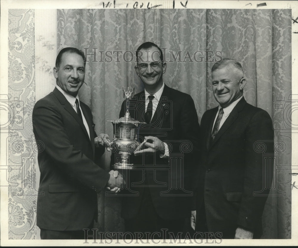 1967 Press Photo Max J. Derbes named Outstanding Member of the Year in Boston - Historic Images