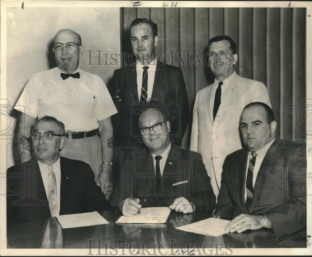 1965 Press Photo Officers of the Downtown Gretna Business Association - Historic Images