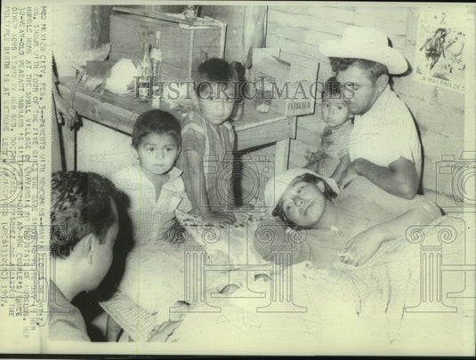 1967 Press Photo Ortiz Family with Four New Babies - noa89426 - Historic Images