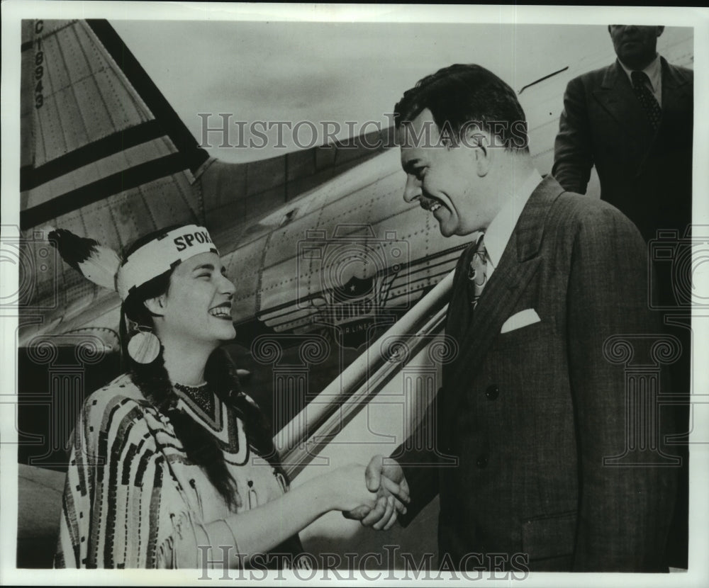 1948 Press Photo Republican presidential candidate Thomas E. Dewey in Spokane - Historic Images