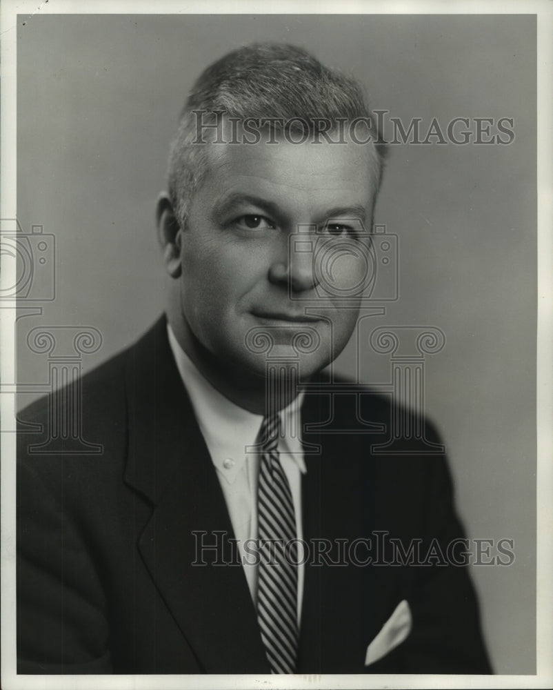 1966 Press Photo Philip H. Des Marais, U.S. Department of Health, Education - Historic Images