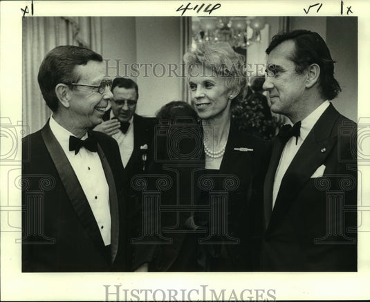 1979 Press Photo French consulate press attache Hubert de Germiny with friends - Historic Images