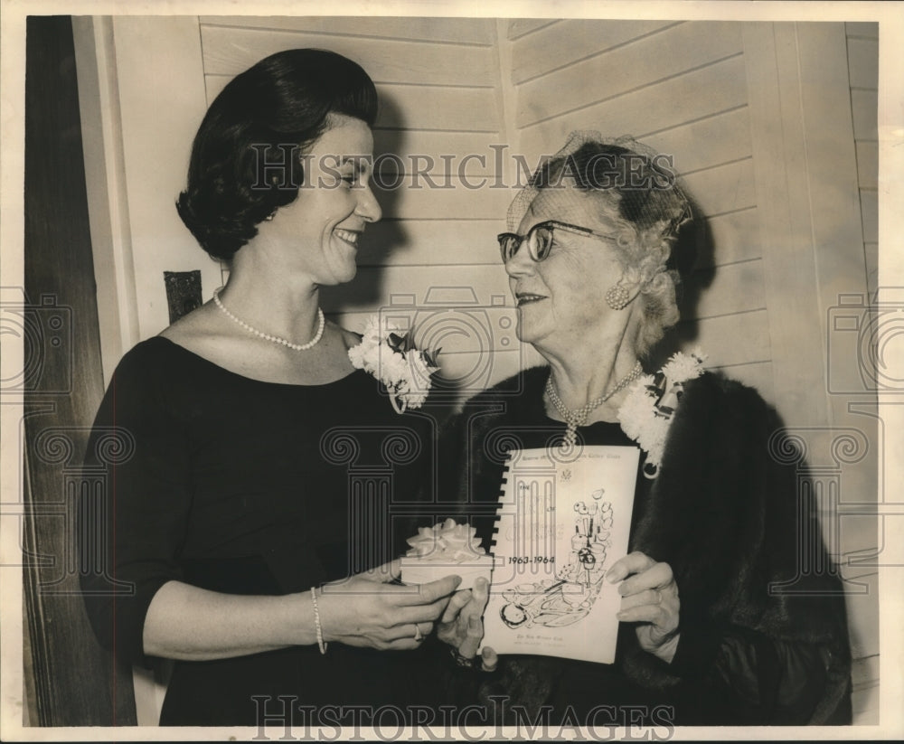 1964 Press Photo Reserve Officers Association Meeting at 8142 Panola Street - Historic Images