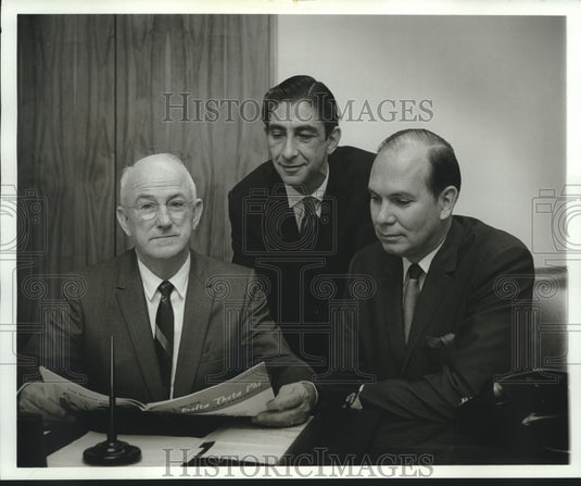 1969 Press Photo Organizers of the New Orleans Philharmonic Symphony Fundraiser - Historic Images
