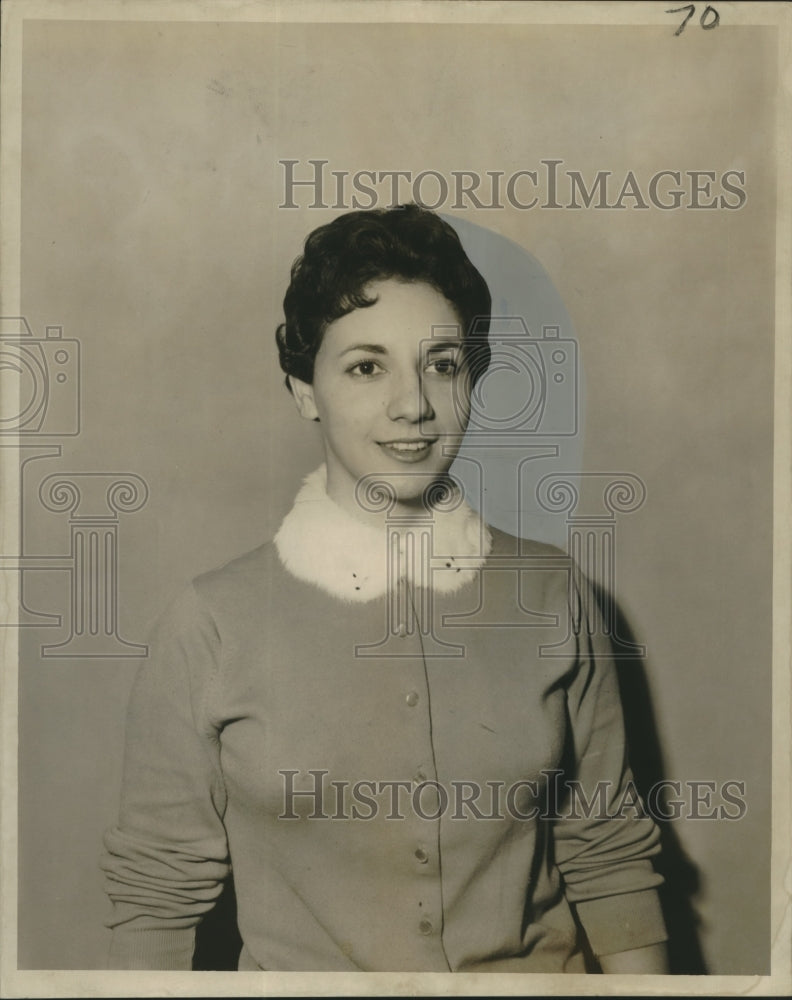 1959 Press Photo Hair Styling Graduate Miss Jeanette Dufrene of Westwego, LA - Historic Images