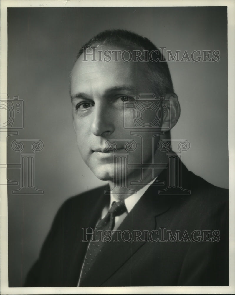1966 Press Photo Fred W. Dickson - Vice President &amp; Marketing Director Coca Cola-Historic Images
