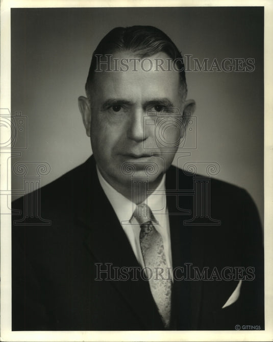 1963 Joe Dickerson in formal wear - Historic Images