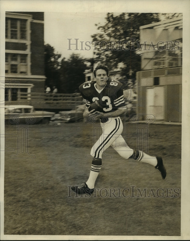 1967 Press Photo Billy Dibos plays football for McDonogh - noa92320- Historic Images