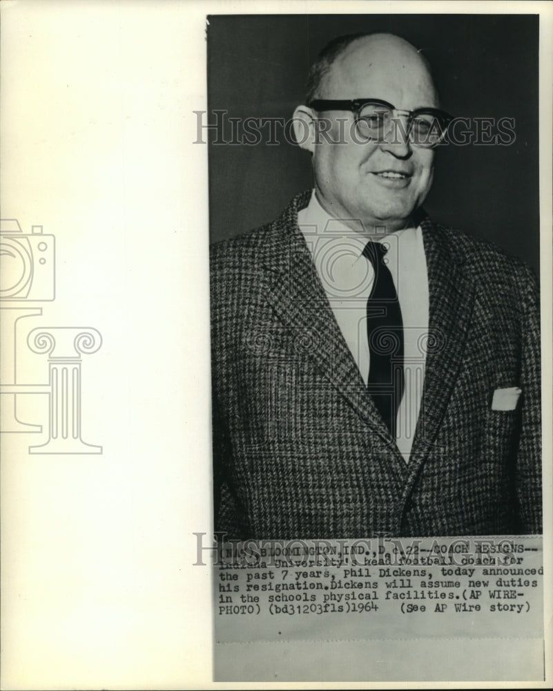 1964 Press Photo Phil Dickens, Head Football Coach Indiana University- Resigning - Historic Images