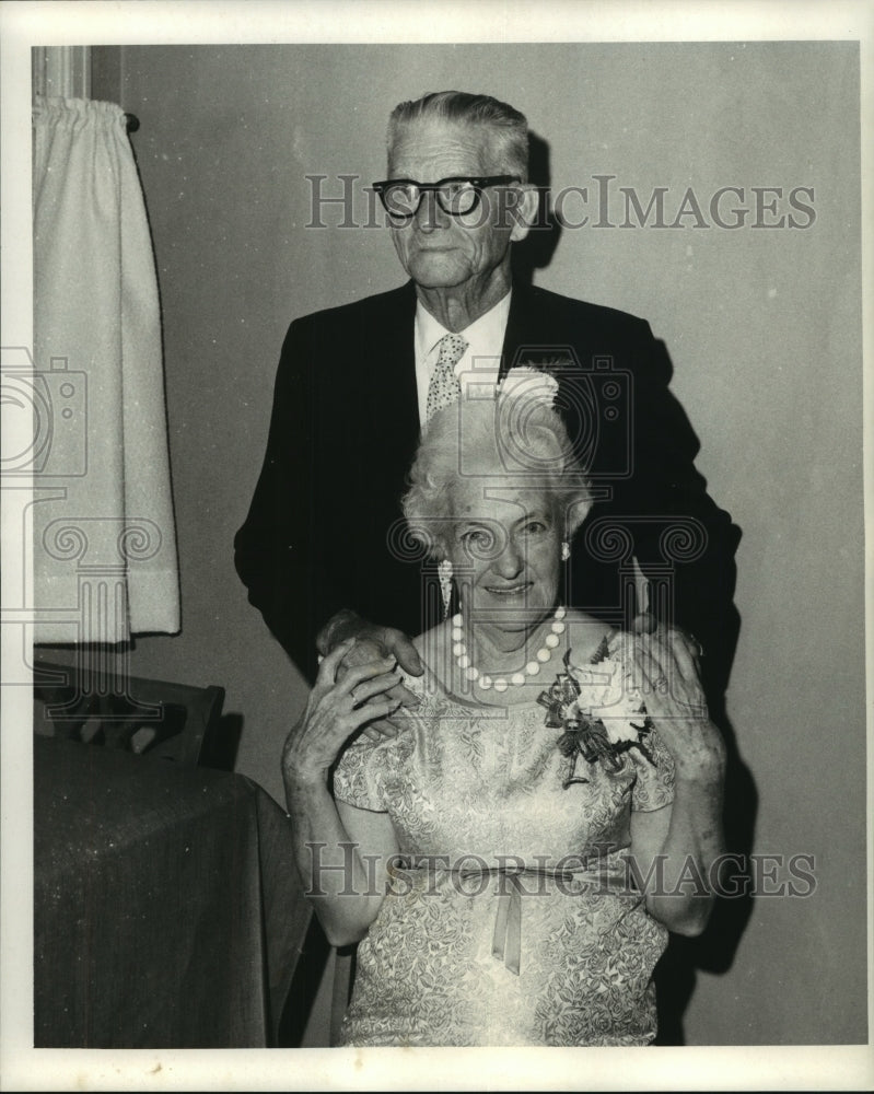 1969 Press Photo Mr. and Mrs. Edward B. Domm, Jefferson Parish, Louisiana - Historic Images