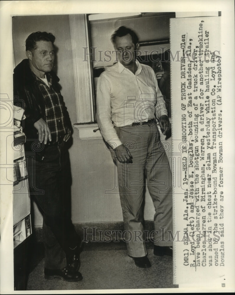 1962 Press Photo Olen Loyd &amp; Jesse Douglas held in shooting of truck driver. - Historic Images