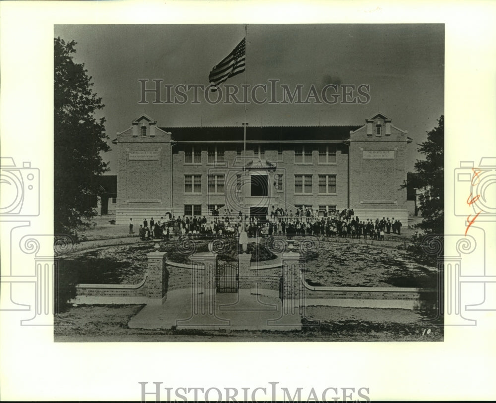 1922 Press Photo Destrehan High School, circa 1922, file photo - noa92886 - Historic Images