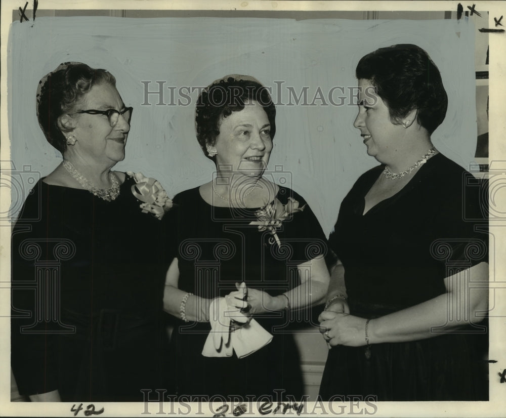 1961 Press Photo Mrs. Rita DeJean &amp; others at Catholic Daughters&#39; dinner. - Historic Images