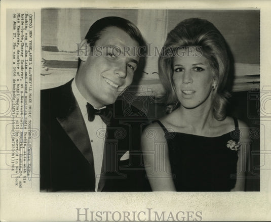 1964 Press Photo Pianist Eddie Duchin with Cheray Zauderer, Eddie's fiance - Historic Images