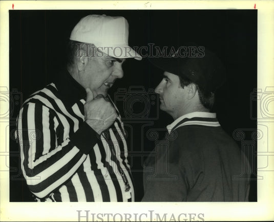 1990 Press Photo St. Charles Football Coach Tim Detillier and Referee - Historic Images