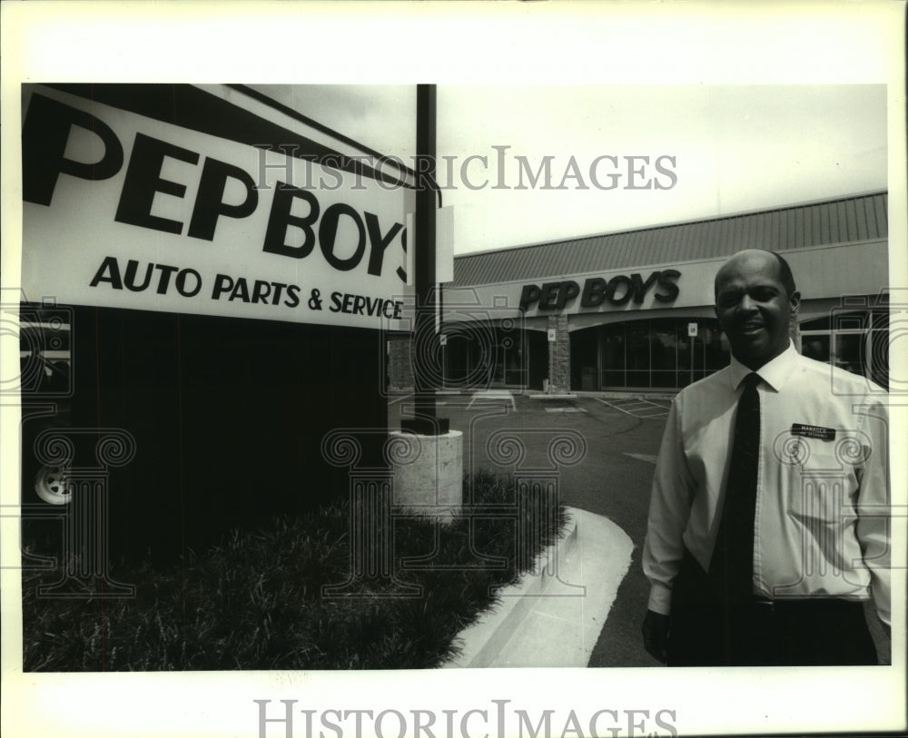 1992 Press Photo Pep Boys Auto Parts and Service - Joe Desvignes, Manager - Historic Images