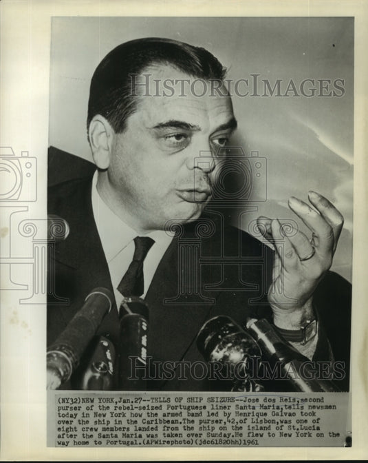 1961 Press Photo Jose dos Reyes, purser of rebel seized Portugese Liner - Historic Images