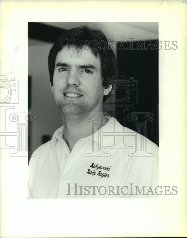 1989 Press Photo Chuck Dorwin-Coach of the year, Times Picayune All-Metro Girls - Historic Images