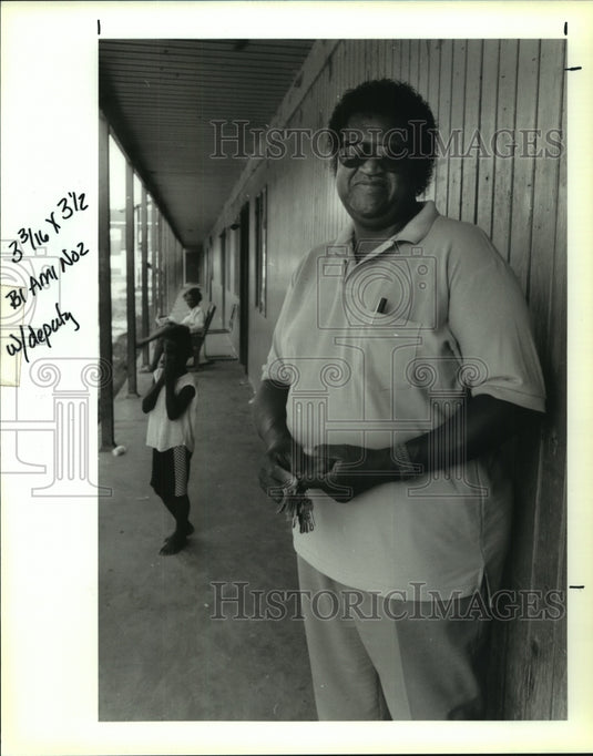 1992 Press Photo Police Lieutenant Matron-Dorsey At Villa D'Ames, Louisiana - Historic Images