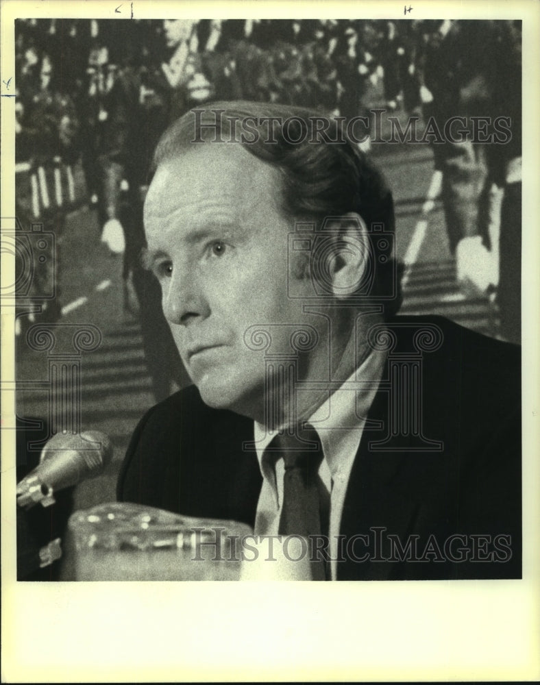 1986 Press Photo Californian Representative Robert K. Dornan - noa93787 - Historic Images