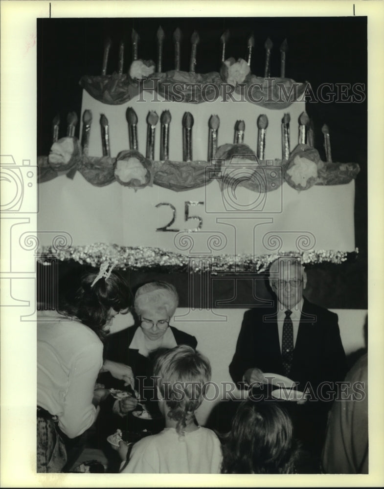 1990 Press Photo Abeny Elementary School - Ruth Dubuisson and Ralph Rousseaux - Historic Images