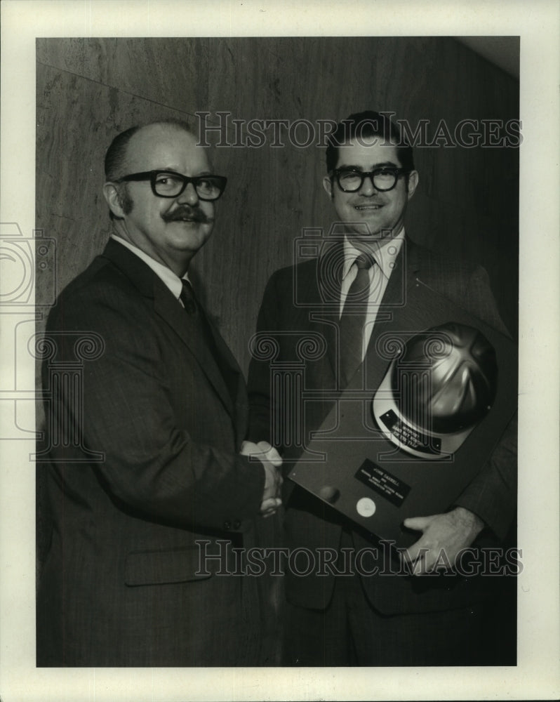 Press Photo Fred W. Donnelly Wins Award - Historic Images