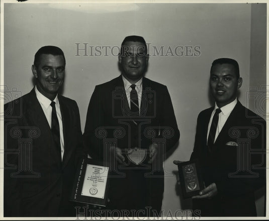 Press Photo Ed Michon, Castor Surla & Ralph Drury receive Jaycees awards. - Historic Images