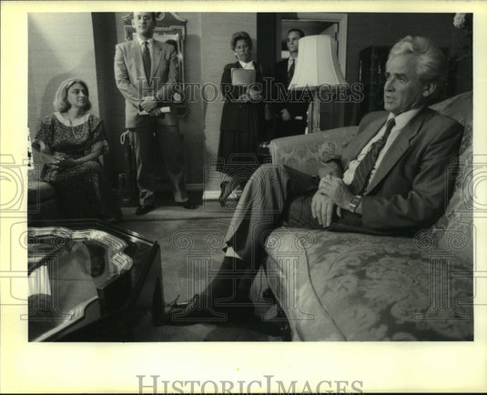 1990 Press Photo Soviet Ambassador Yuriy Vladimirovich Dubinin at Windsor Court. - Historic Images