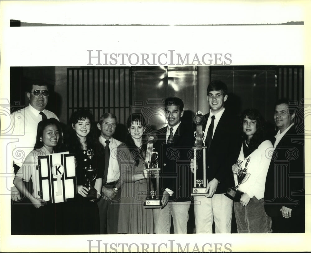 1991 Press Photo Charles Dorhauer &amp; Members of the Bonnabel High School Key Club - Historic Images