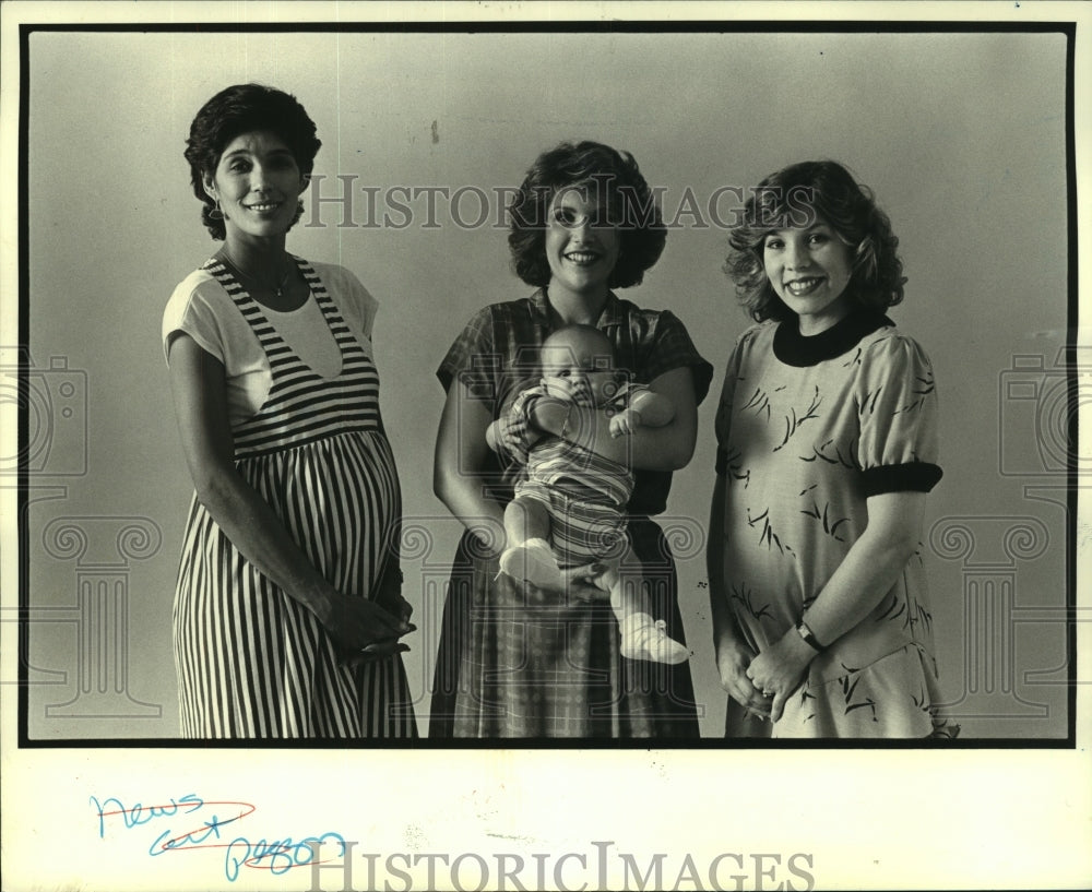 1984 Press Photo Andre Trevigne, Lisa Trapani & Margaret Dubisson, anchorwomen. - Historic Images
