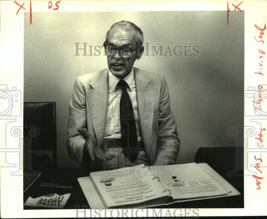 1985 Press Photo Robert East, MS victim at the Times-Picayune conference room. - Historic Images
