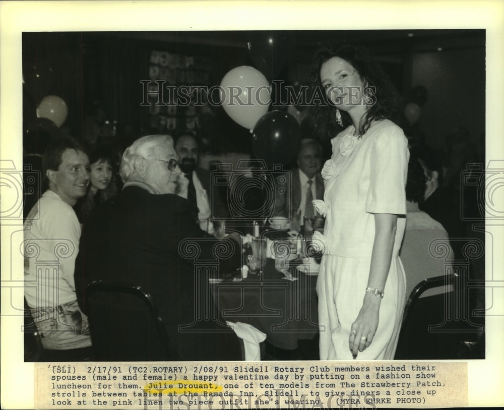 1991 Press Photo Julie Drouant &amp; Slidell Rotary Club members at Ramada Inn - Historic Images