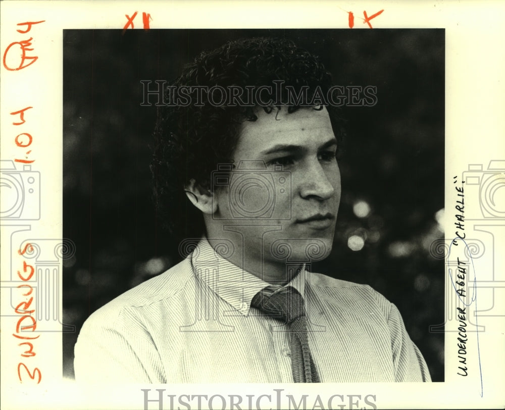 1986 Press Photo Undercover Agent &quot;Charlie&quot; - noa94788 - Historic Images