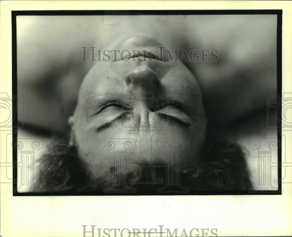 1988 Press Photo Person Lying on Back - noa94968 - Historic Images