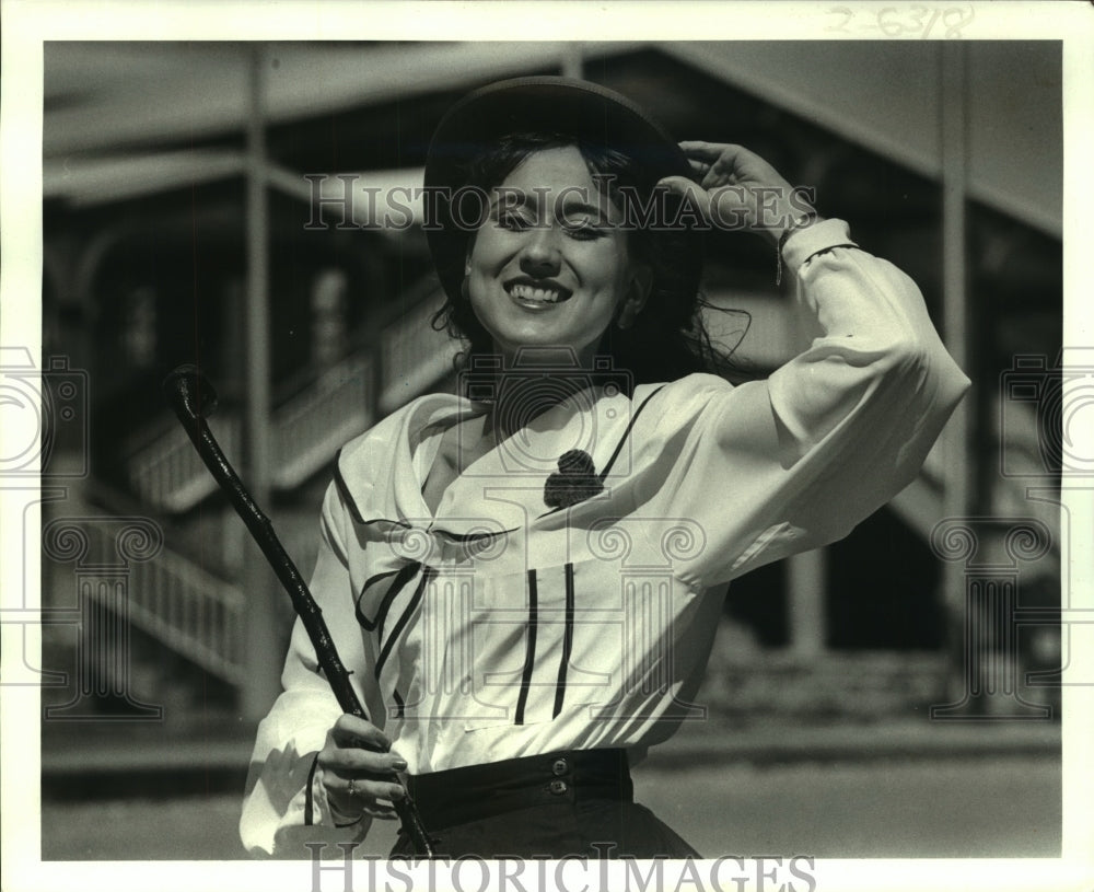 1988 Press Photo Rebecca Erin Donohue, this year&#39;s Colleen of the Year. - Historic Images