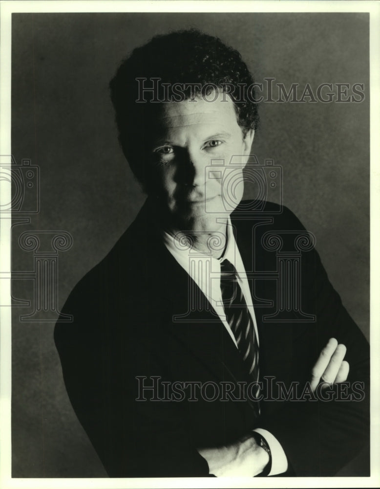 1992 Press Photo Dr. Dean Edell hosts Doctor Dean, on NBC. - noa95314 - Historic Images