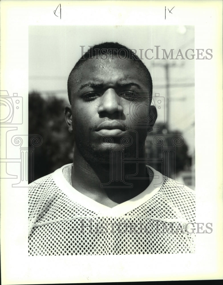 1992 Press Photo Football Player Jerome Woods - noa95478 - Historic Images