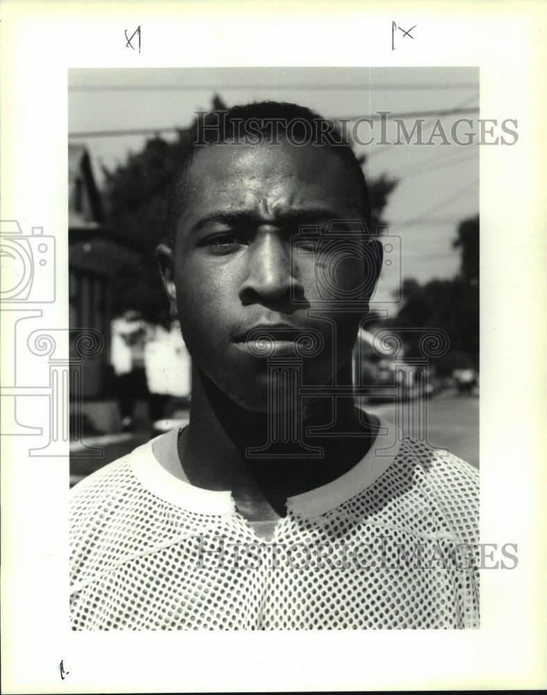 1992 Press Photo Football Player Courtney Garner - noa95482 - Historic Images