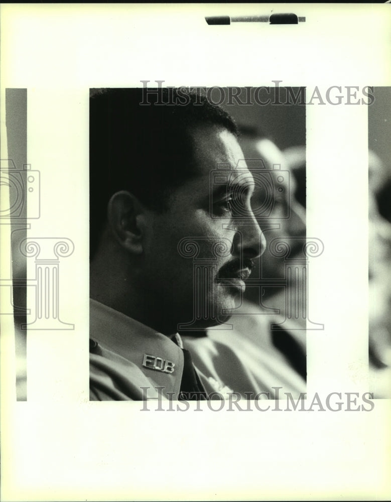 1995 Press Photo Mitchell Dussett, Deputy Superintendent for Patrol Operations - Historic Images