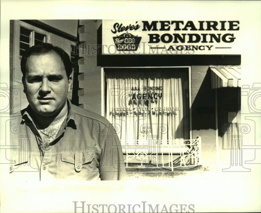 1987 Press Photo Steve Donnes, owner of Steve's Metairie Bonding Agency - Historic Images