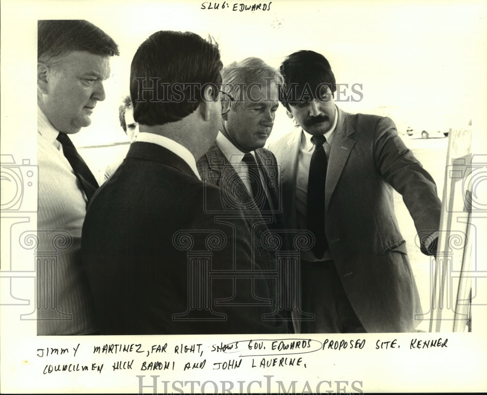 1985 Press Photo Gov. Edwin Edwards views proposed site of East Bank Civic Ctr. - Historic Images