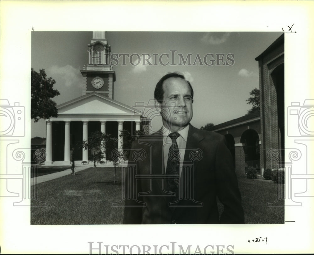 1991 Press Photo Mike Edens at the New Orleans Baptist Theological Seminary. - Historic Images