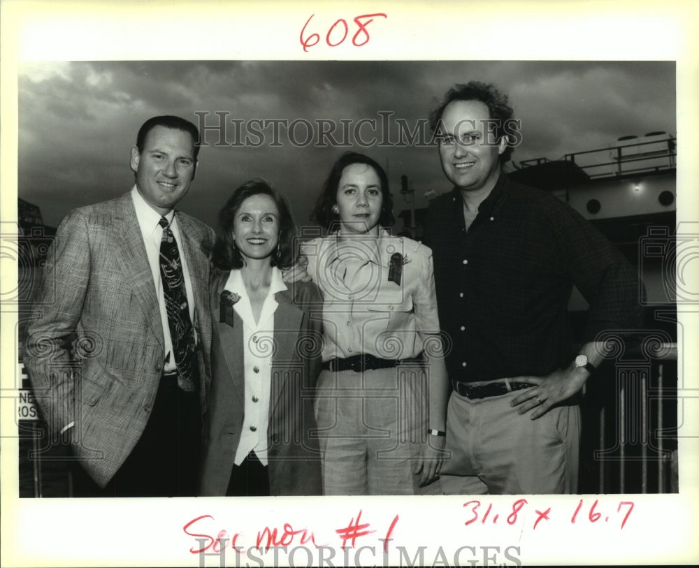 1993 Press Photo John and Kathy Eastman &amp; others at Julia Jump event. - Historic Images