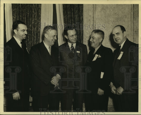 1935 Press Photo Transportation figures at Motor Bus Operators Convention - Historic Images