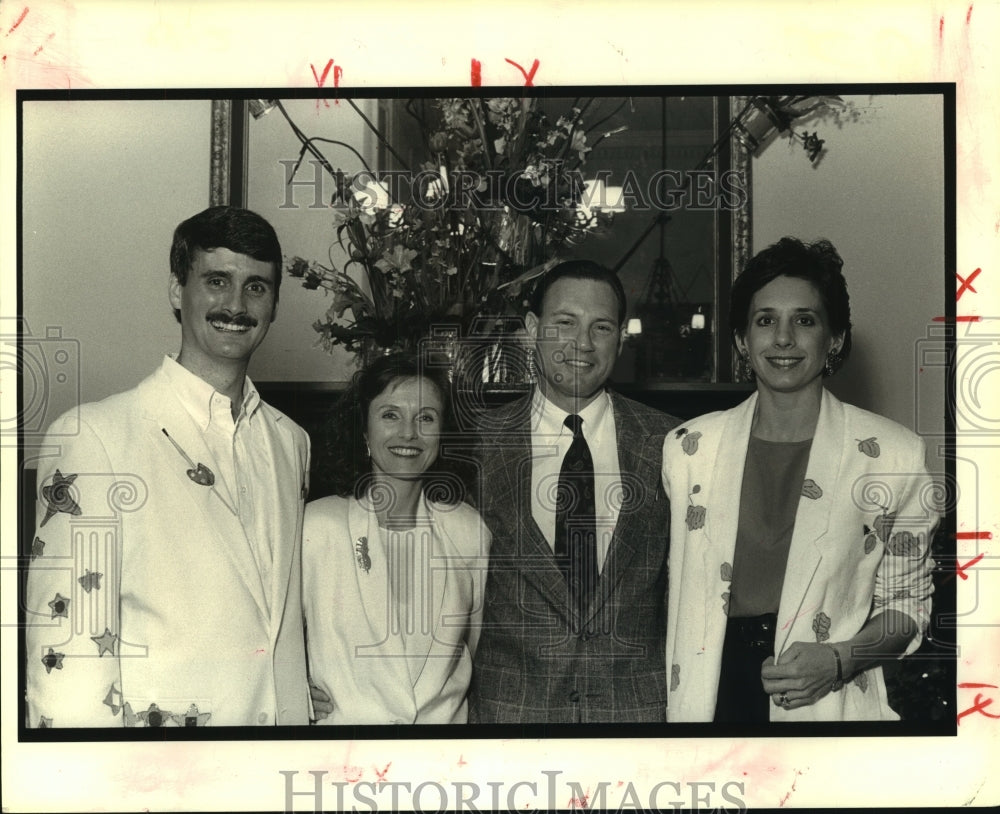 1990 Press Photo Mr. and Mrs. John Eastman and others at Accent on the Arts - Historic Images