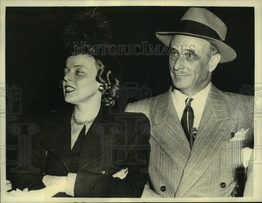 1957 Press Photo Novelist Martha Dodd and Her Husband, Alfred K. Stern - Historic Images