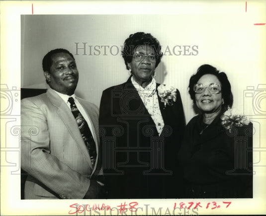 1994 Press Photo Men & Women Who Care - Brian Duvernay and other delegates - Historic Images