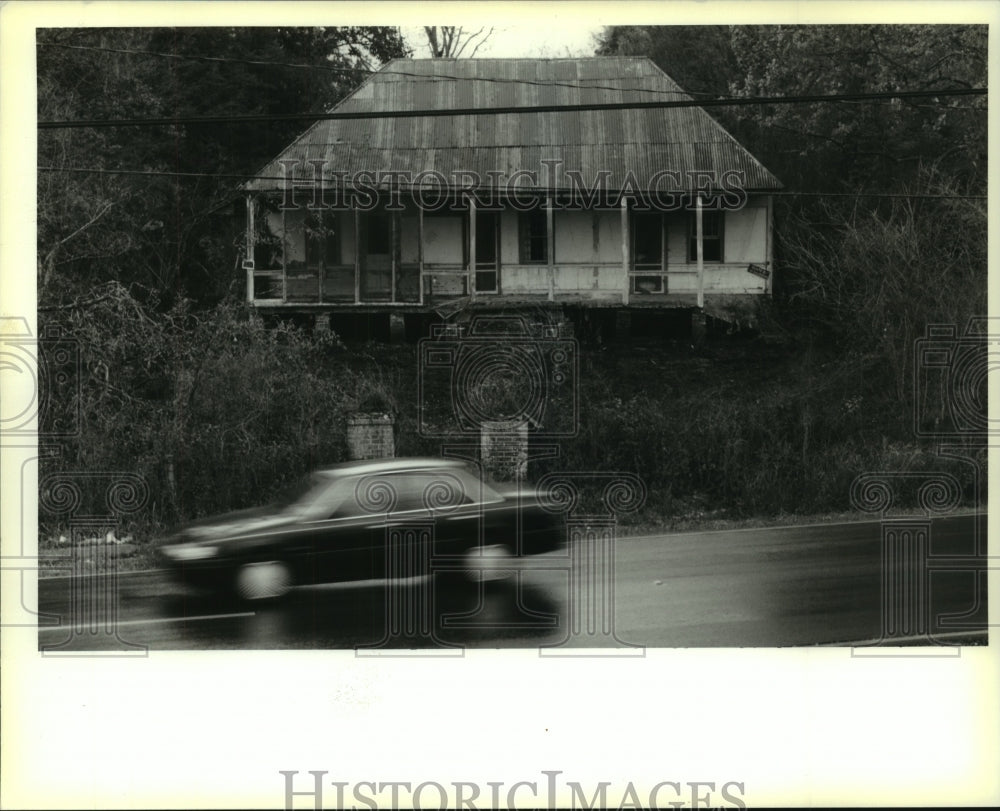 1995 Press Photo The Historic Dutreix House in Edgard, built in early 1800s - Historic Images