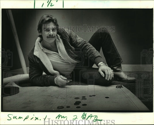1987 Press Photo Don Durant with coins - noa96449 - Historic Images