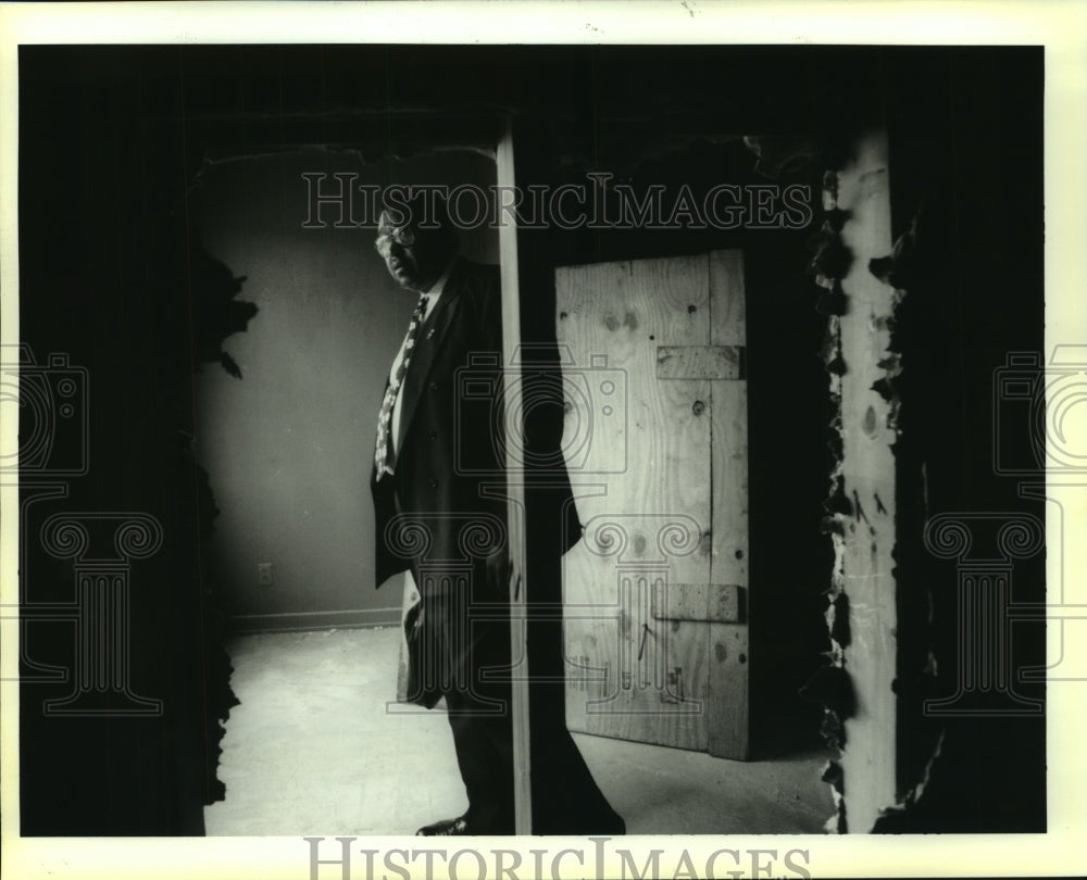 1993 Press Photo Terrence Duvernay, Deputy Secretary of HUD - noa96466 - Historic Images